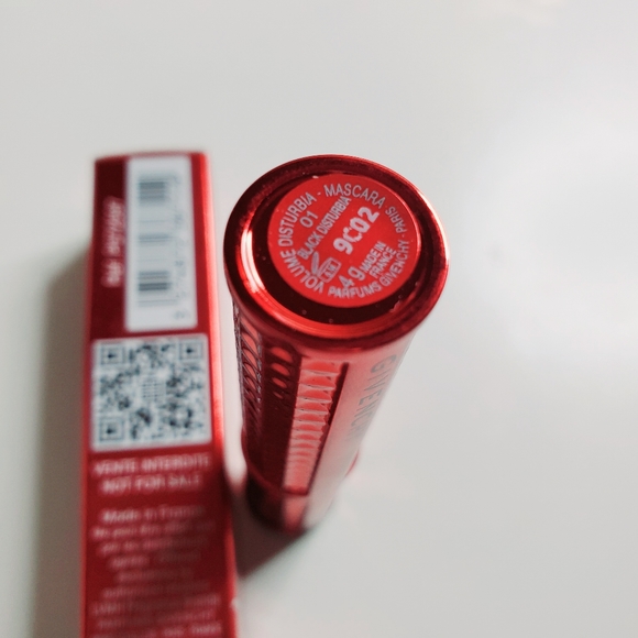 Givenchy mascara new - Picture 2 of 2